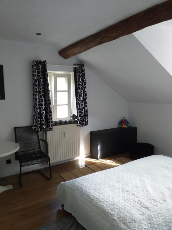 Maison De Vacances, Gite "Le Vieux Logis" A Profondeville Exteriér fotografie