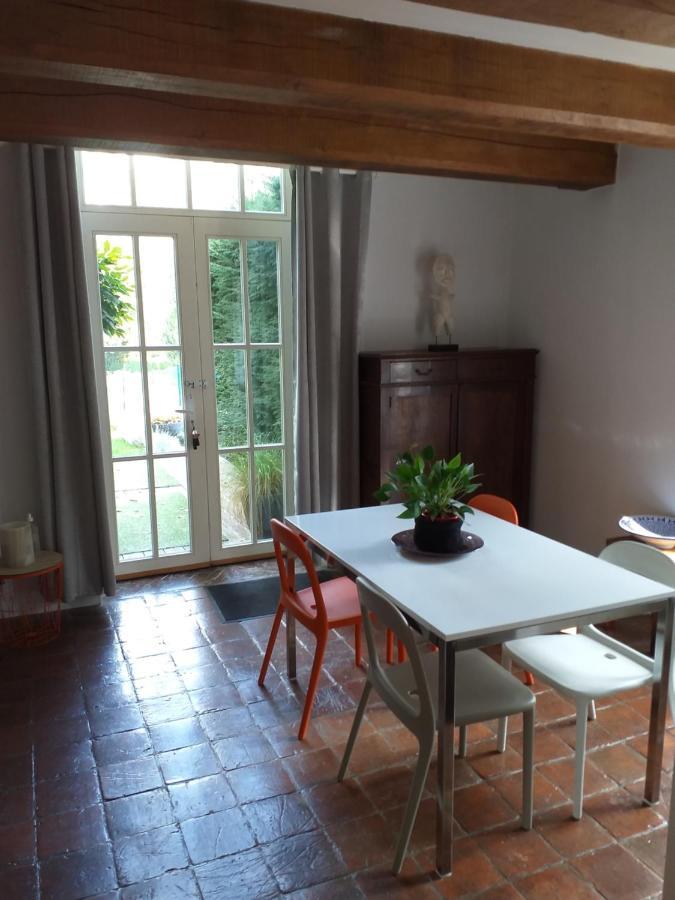 Maison De Vacances, Gite "Le Vieux Logis" A Profondeville Exteriér fotografie
