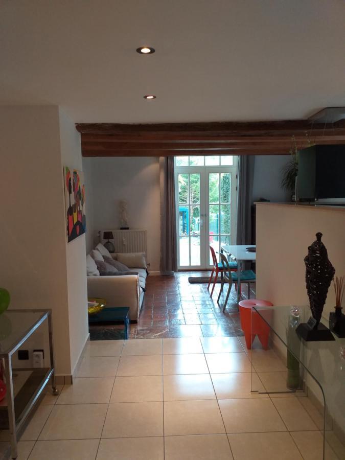 Maison De Vacances, Gite "Le Vieux Logis" A Profondeville Exteriér fotografie